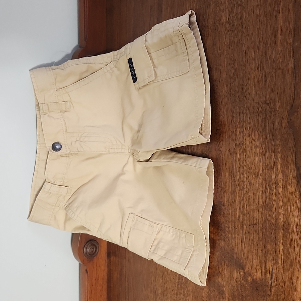 Nautica, Boys, Sz 2T, Tan, 2 Front Flap Closed Pocket,  2 Side & 1 Back Pocket.